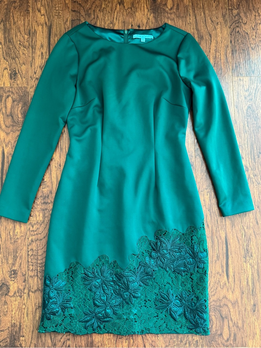 ANTONIO MELANI Teal Green Long-Sleeve Sheath Dress with Lace Hem